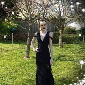 Meet your Posher, Sherry